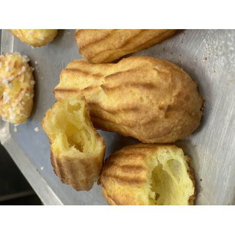 Eclairs et religieuse