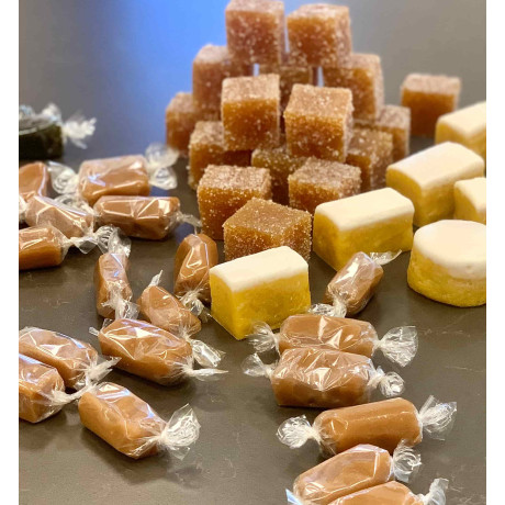 Sweets : calissons, marshmallows and fruit jellies
